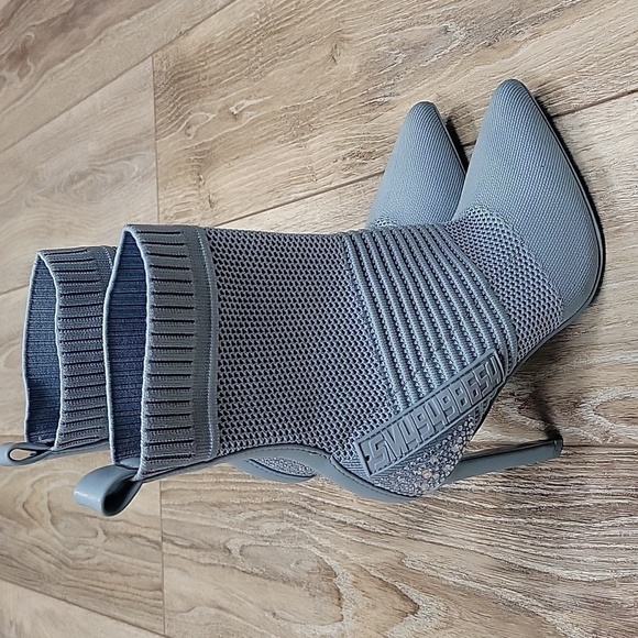 Steve Madden Size 6 Blue Rhinestone Studded Stiletto Boots - Picture 9 of 12